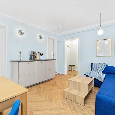 Downtown Baldursbra - Two Bedroom Apartment Reykjavík Exteriör bild